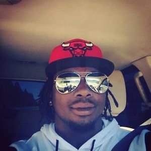 Meet your Posher, Derrick